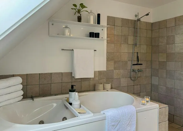 Panoramic Ocean Views With Private Coast